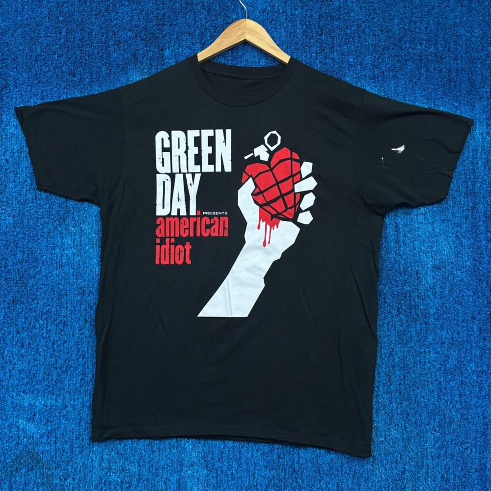 Green Day “American Idiot” Graphic T-Shirt Size Large